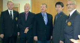 COMITÊ EXECUTIVO 1º Vice Presidente Liviu Crisan , 3º Vice Presidente Vladimir Yorga, Presidente Richard Jorgensen , 2º Vice Presidente Yoshikazu Suzuki, Tesoureiro Roberto Perri .